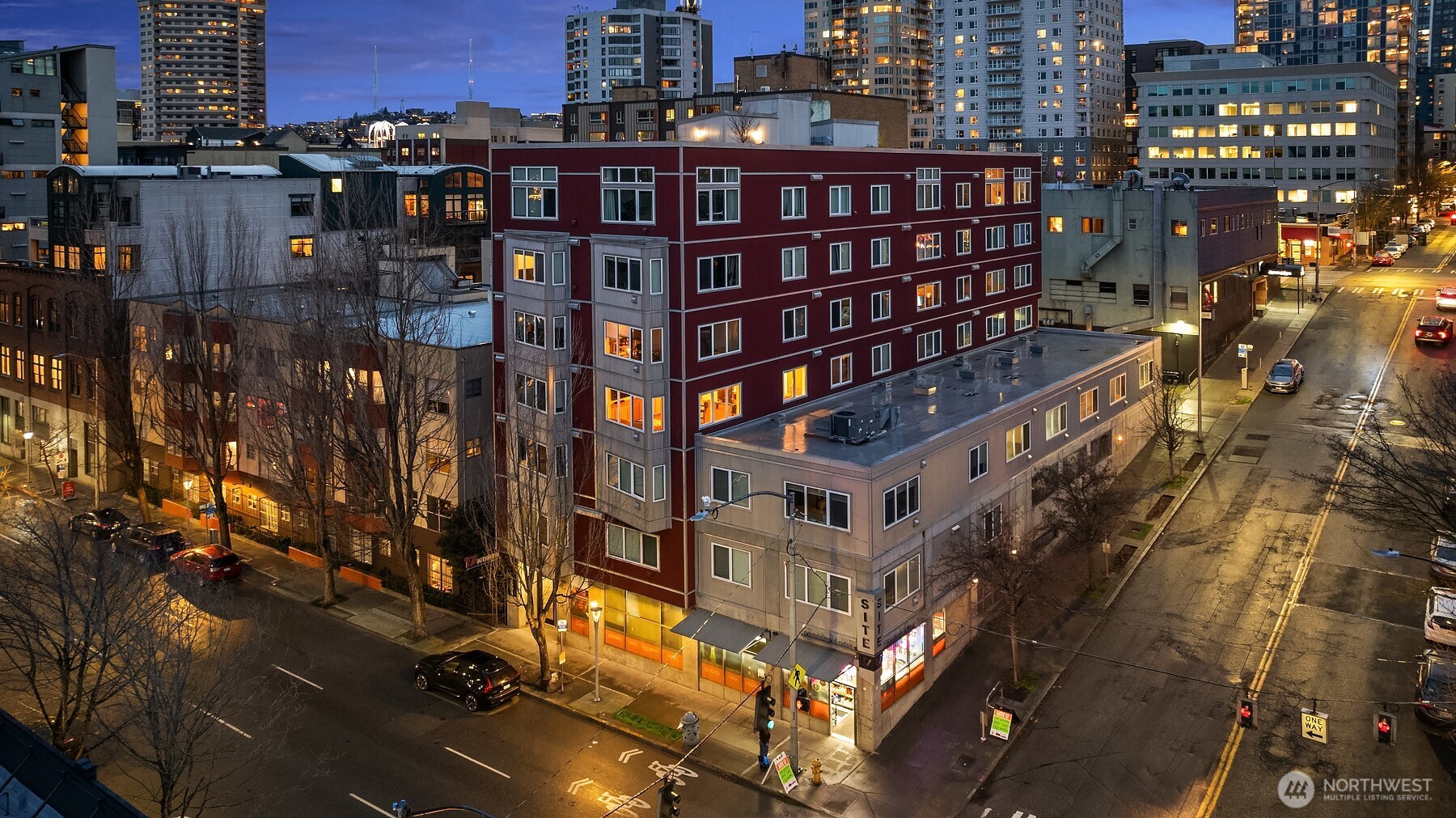 2504 Western Avenue #422, Seattle, WA 98121