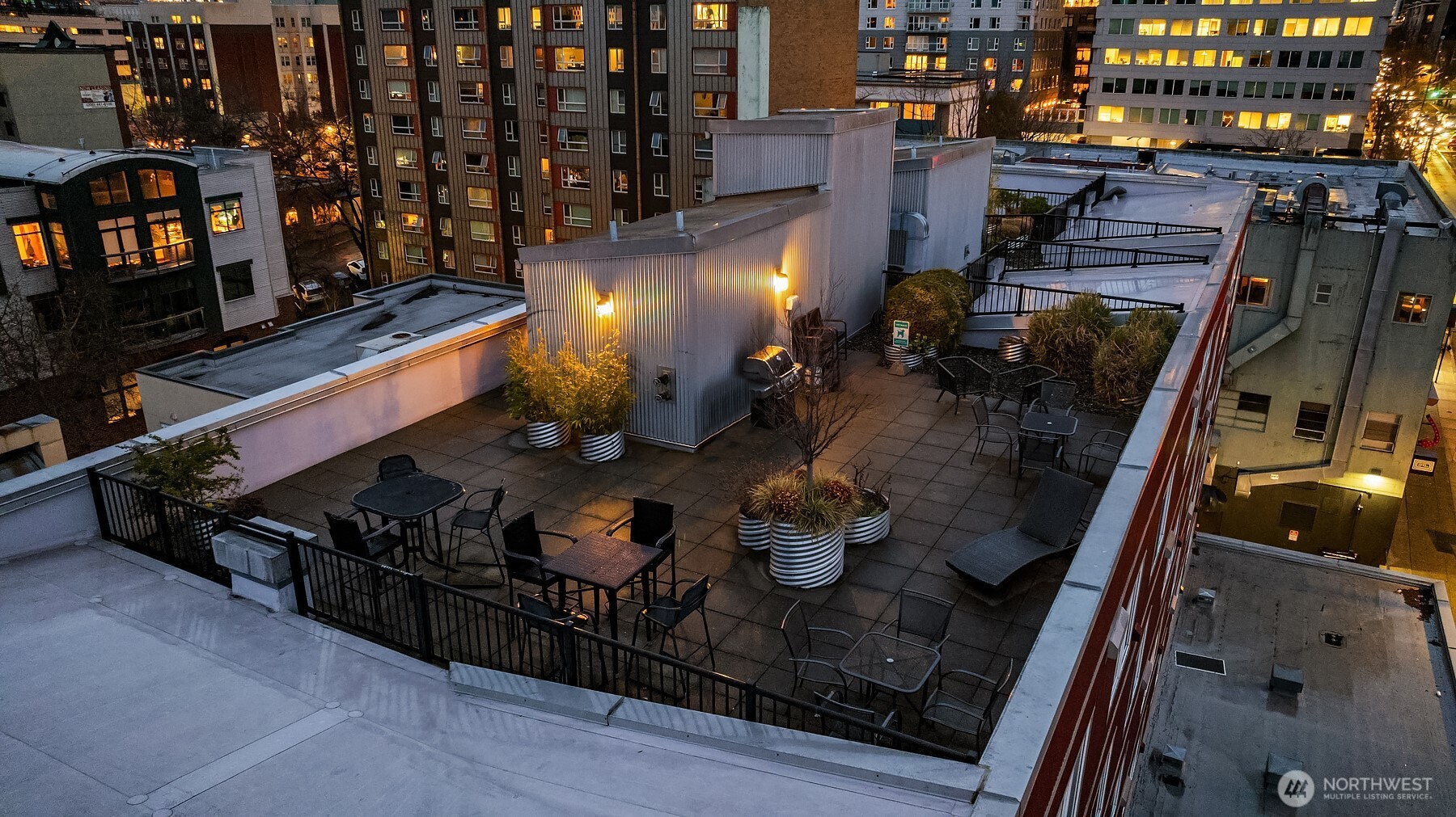 2504 Western Avenue #422, Seattle, WA 98121