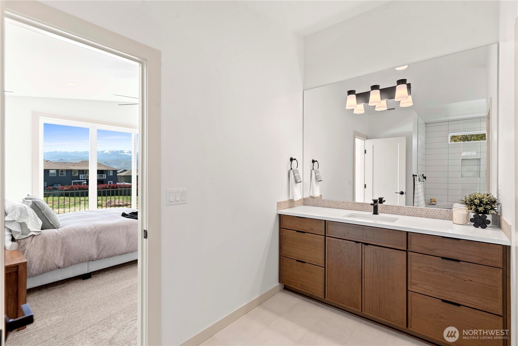 107 Chadwick Street NW, East Wenatchee, WA 98802