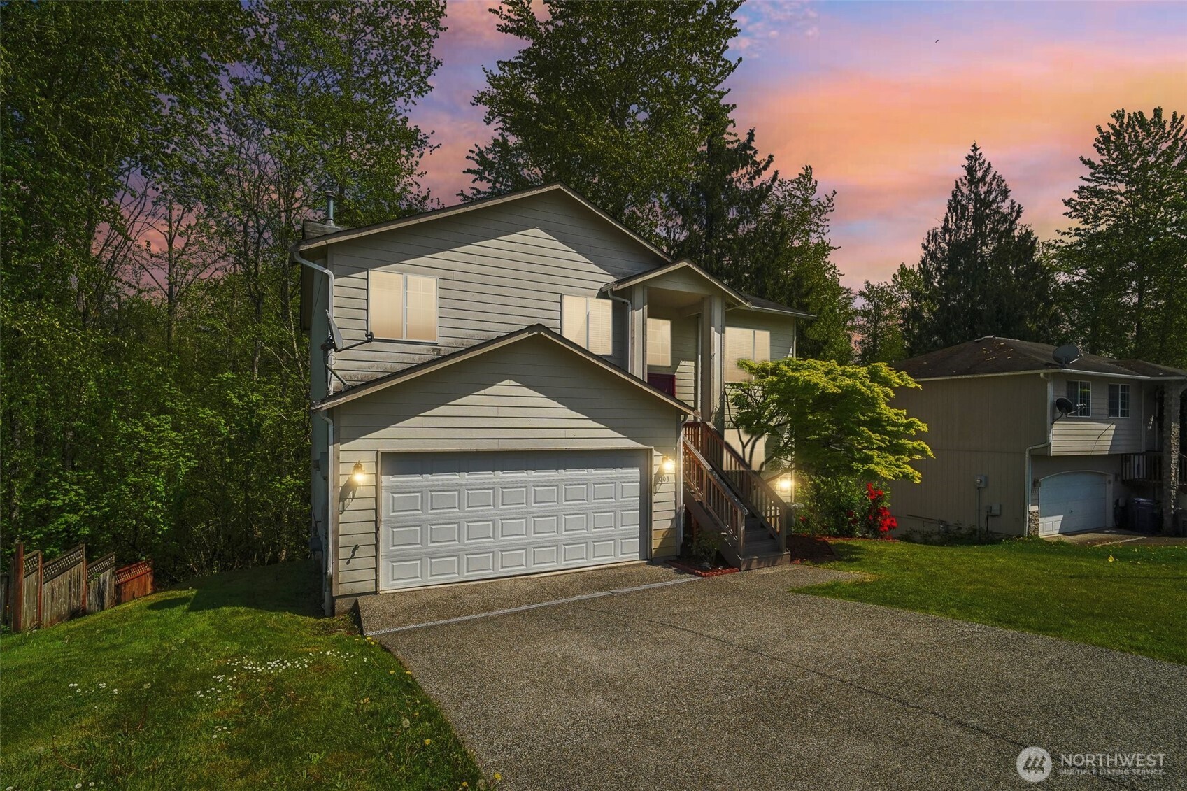 3203 Lake Drive , Lake Stevens, WA 98258