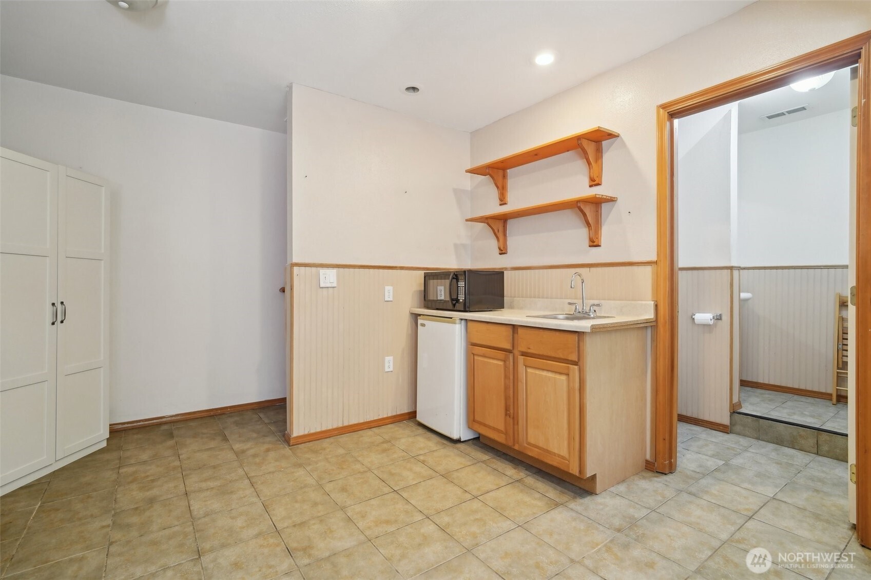 3203 Lake Drive , Lake Stevens, WA 98258