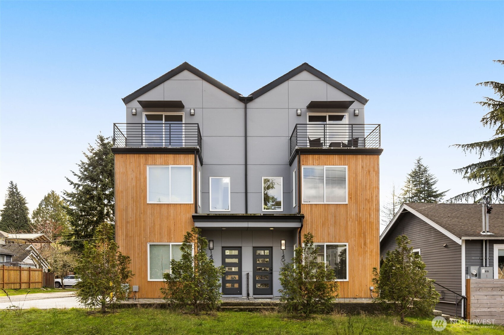 1405 N 103rd Street , Seattle, WA 98133