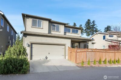 17818 Berkeley Parkway E, Bonney Lake, WA 98391 - Photo 2