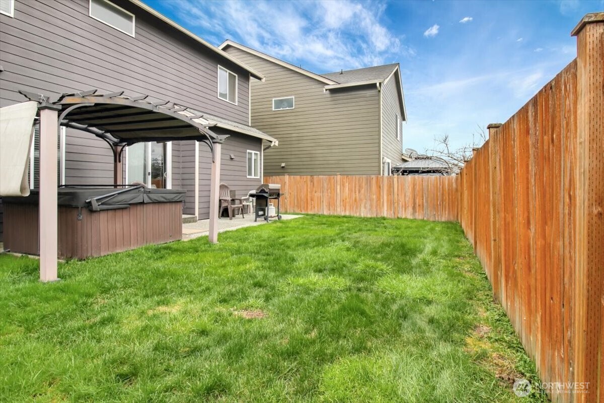 11809 58th Drive NE, Marysville, WA 98271