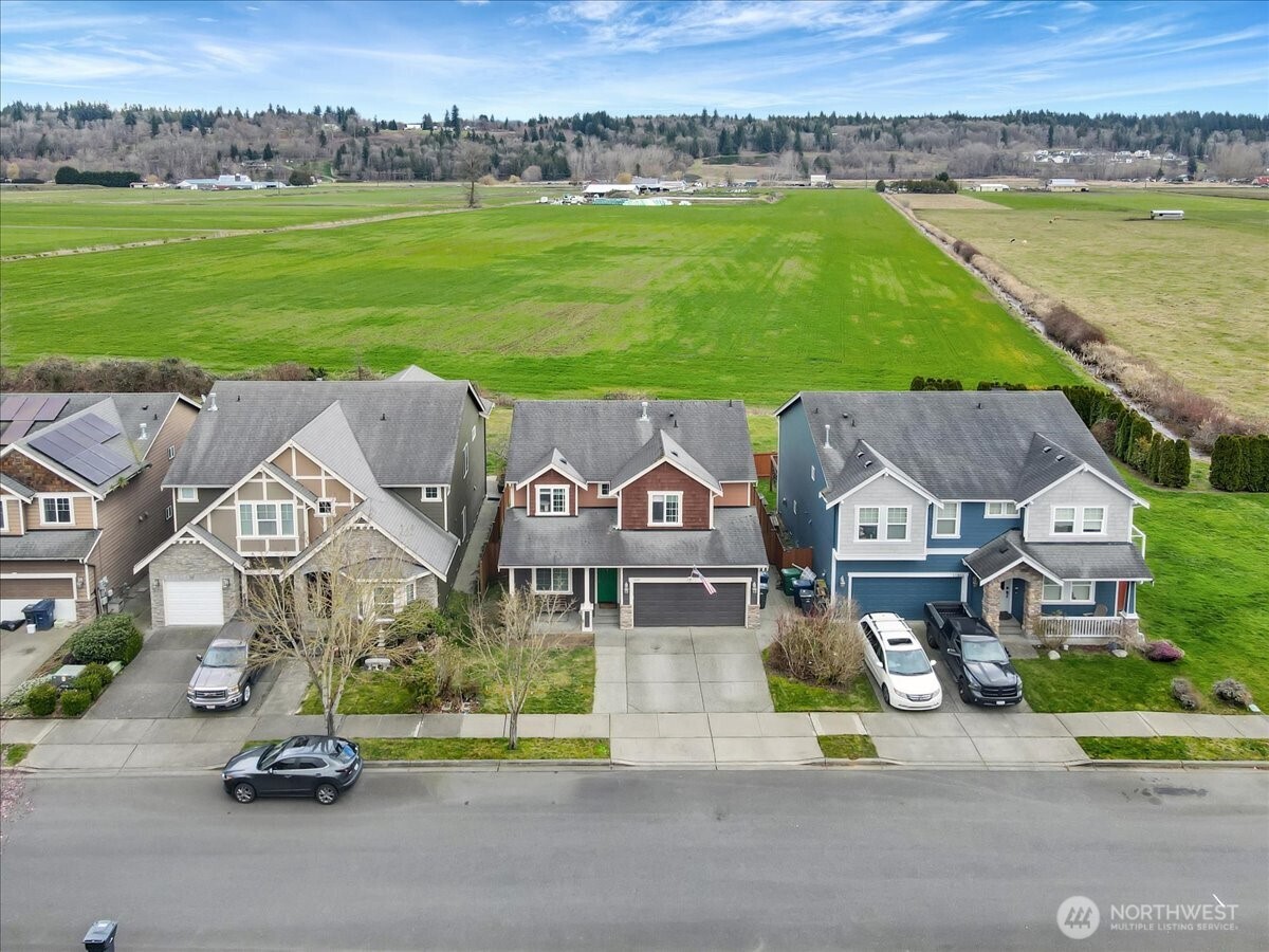 11809 58th Drive NE, Marysville, WA 98271
