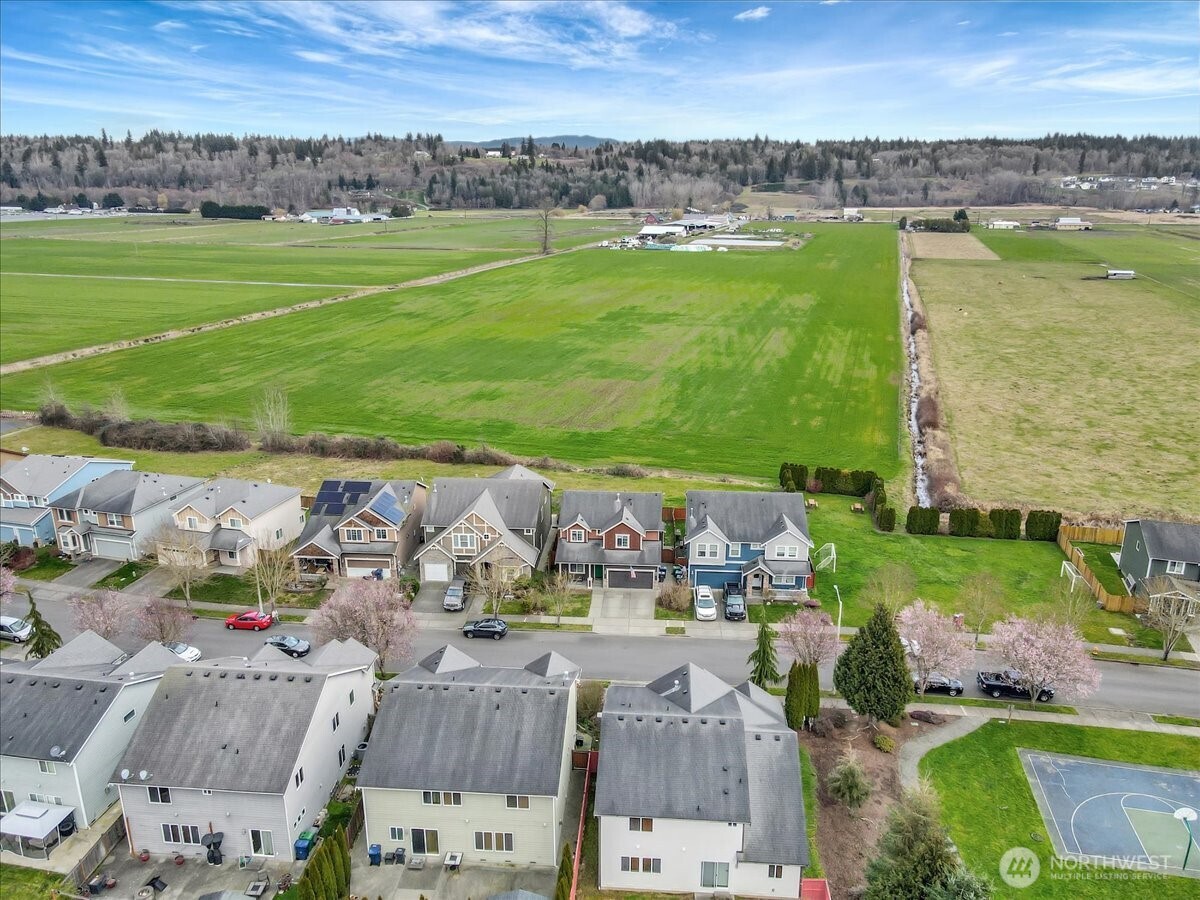 11809 58th Drive NE, Marysville, WA 98271