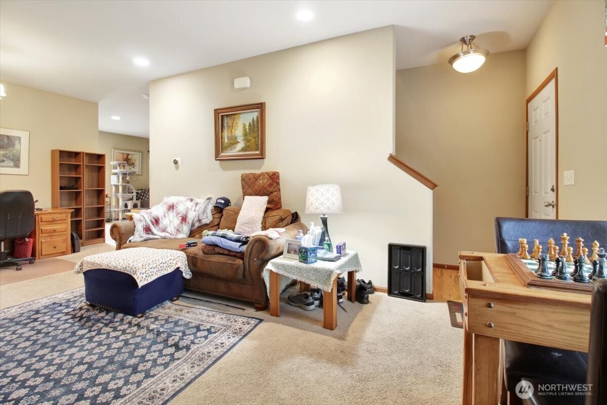 11809 58th Drive NE, Marysville, WA 98271