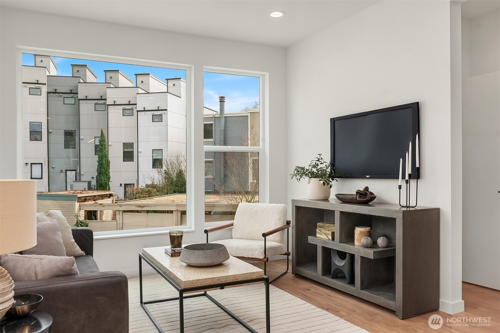 223 NE 75th Street , Seattle, WA 98115