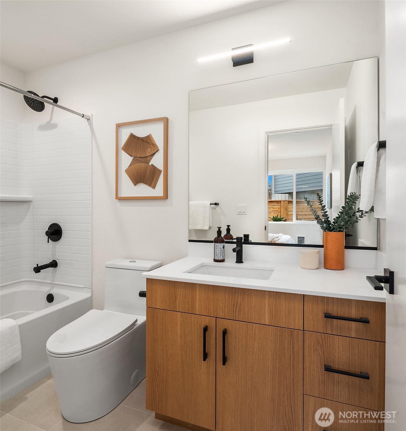 223 NE 75th Street , Seattle, WA 98115