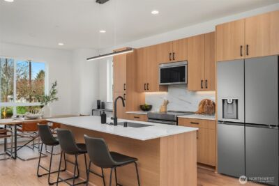 223 NE 75th Street , Seattle, WA 98115 - Photo 3