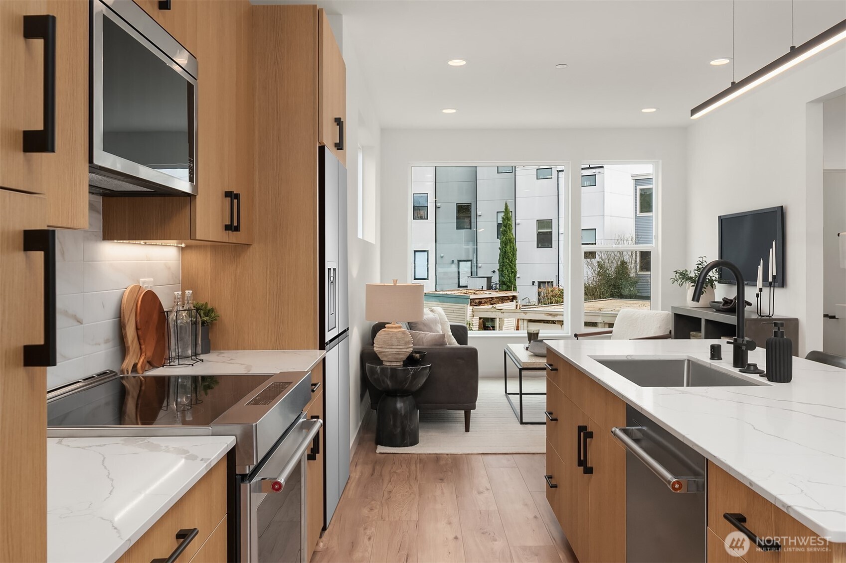 223 NE 75th Street , Seattle, WA 98115