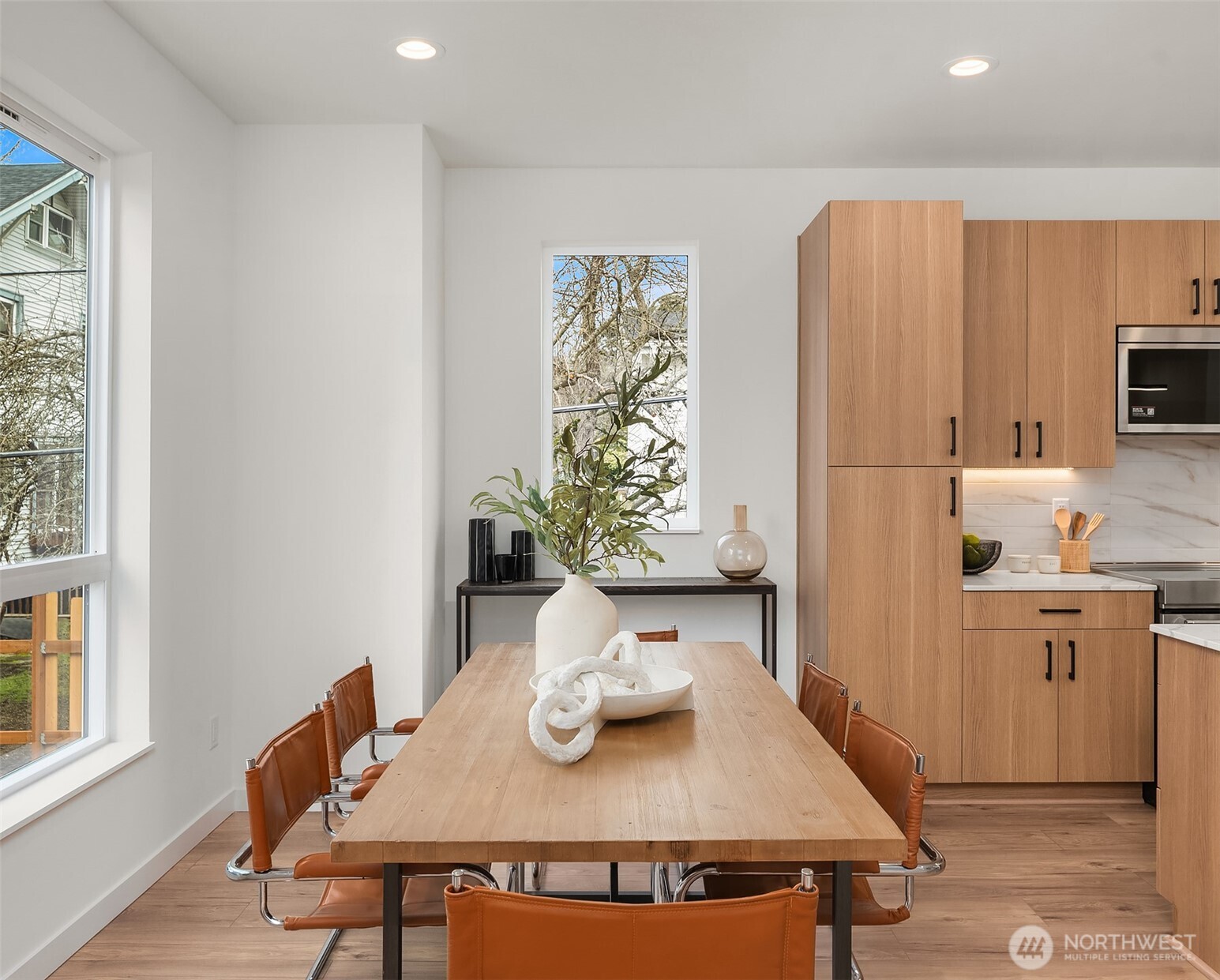 223 NE 75th Street , Seattle, WA 98115