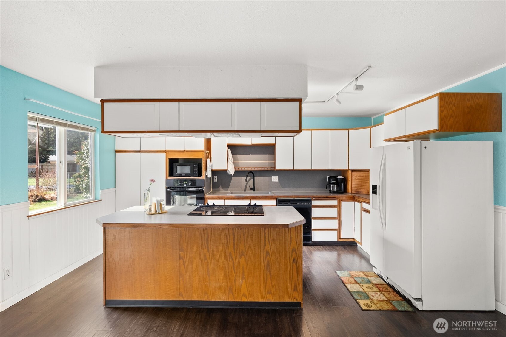 613 Holm Avenue , Montesano, WA 98563