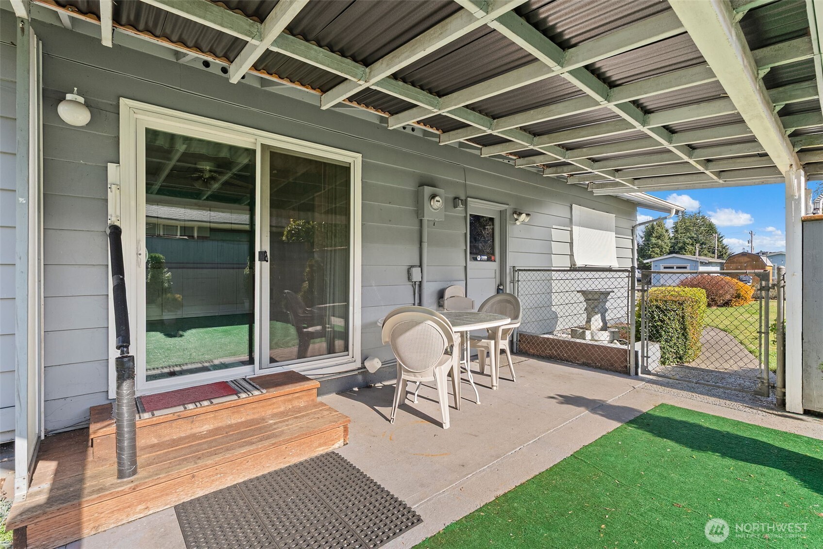 613 Holm Avenue , Montesano, WA 98563