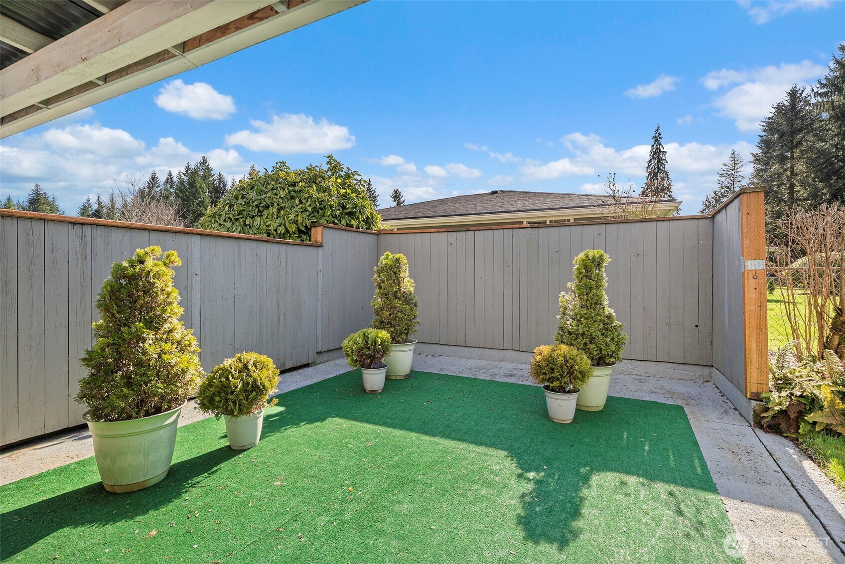 613 Holm Avenue , Montesano, WA 98563