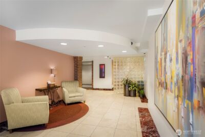 124 Bellevue Avenue E #206, Seattle, WA 98102 - Photo 20