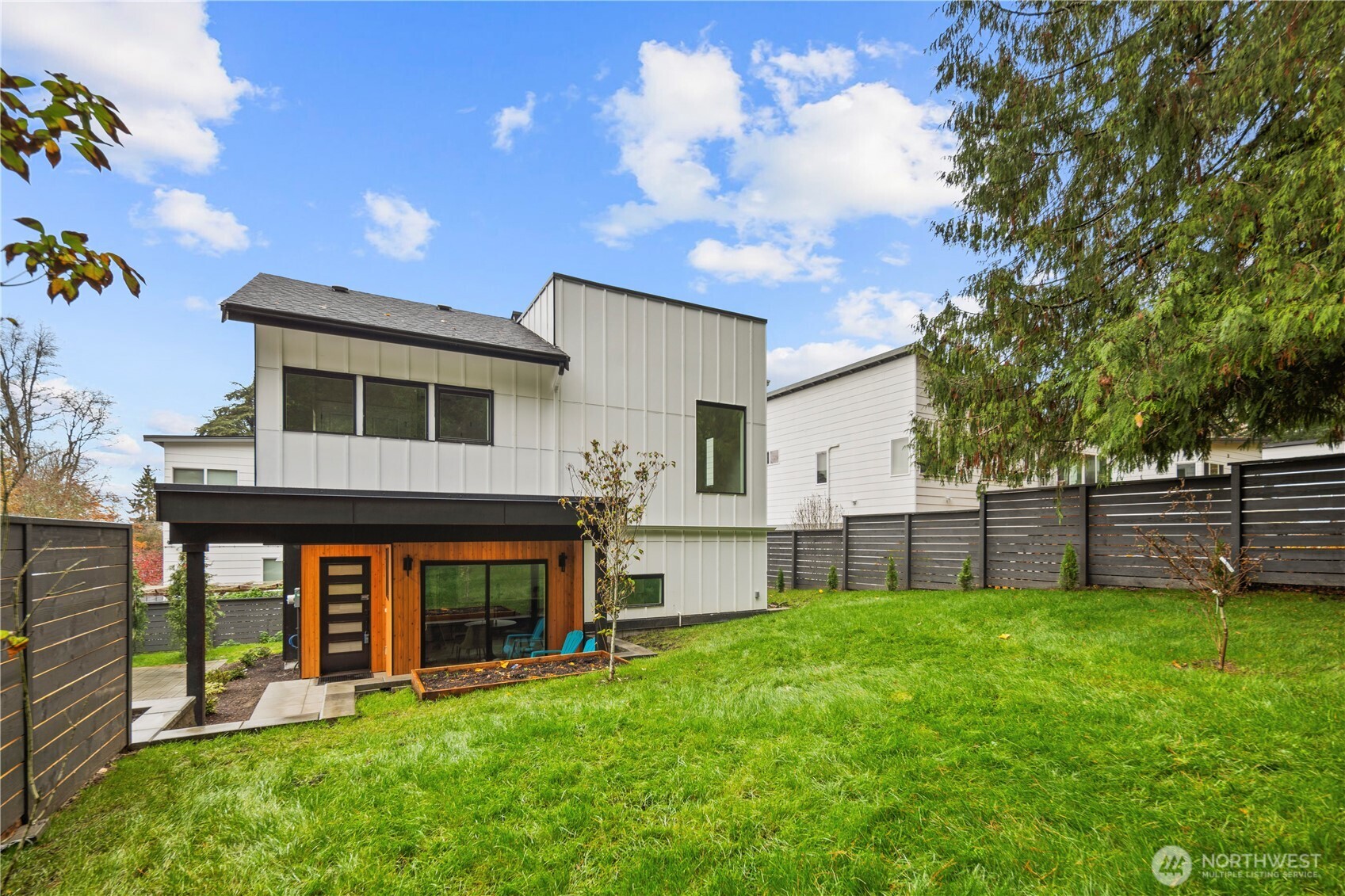 9692 51st Avenue S, Seattle, WA 98118