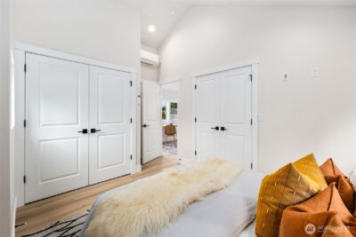 9692 51st Avenue S, Seattle, WA 98118 - Photo 15