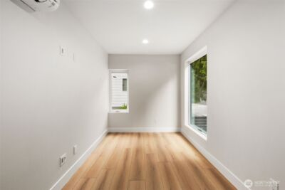 9692 51st Avenue S, Seattle, WA 98118 - Photo 19