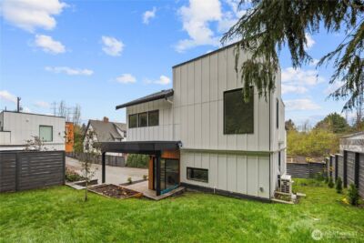 9692 51st Avenue S, Seattle, WA 98118 - Photo 23