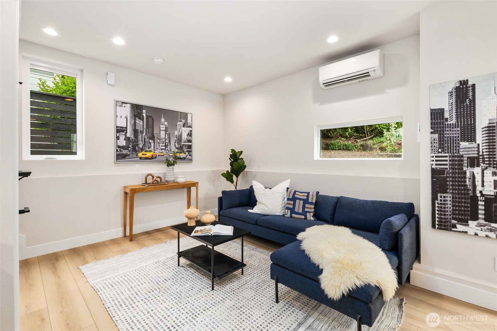 9692 51st Avenue S, Seattle, WA 98118