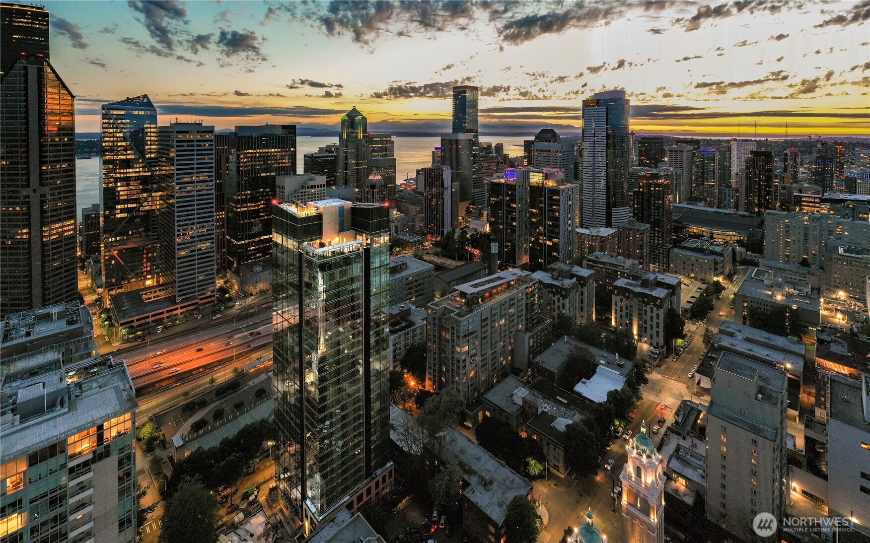 800 Columbia Street #3602, Seattle, WA 98104