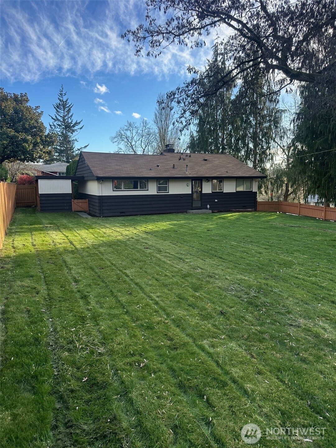 3504 NE 135th Street , Seattle, WA 98125