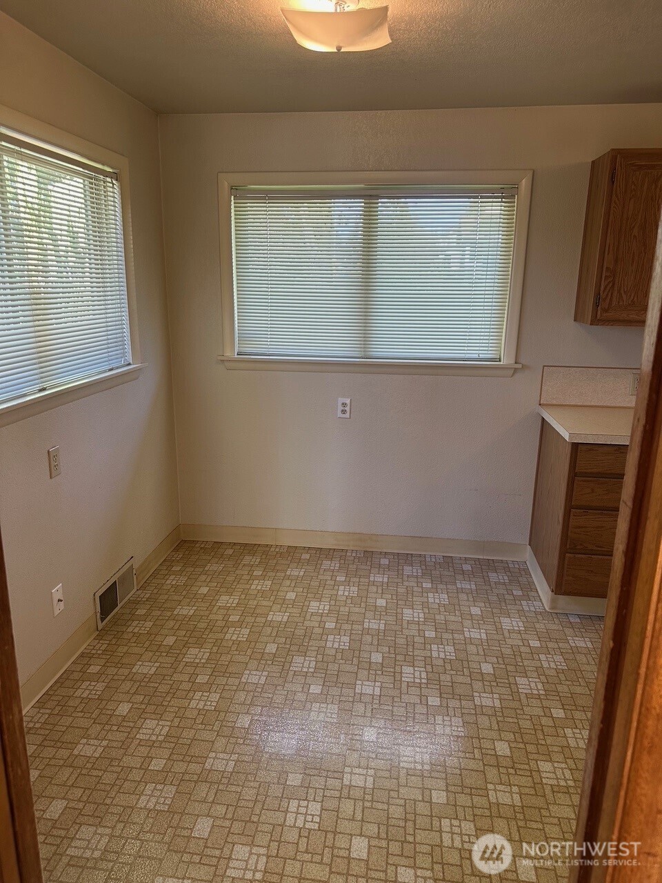 3504 NE 135th Street , Seattle, WA 98125