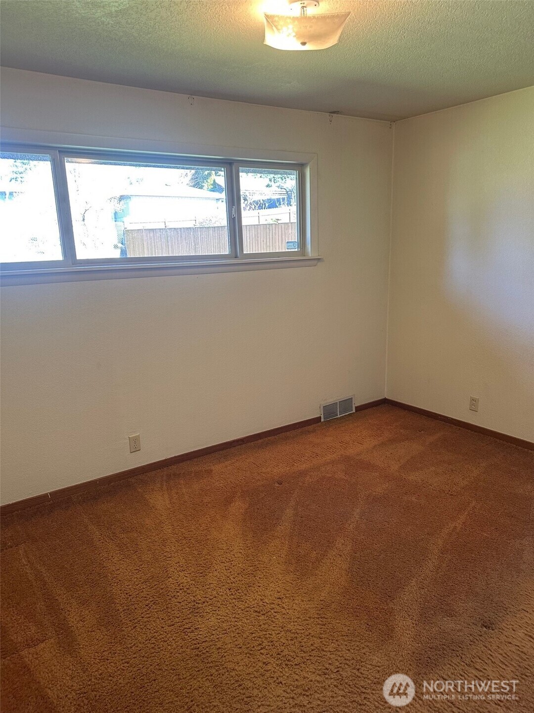 3504 NE 135th Street , Seattle, WA 98125