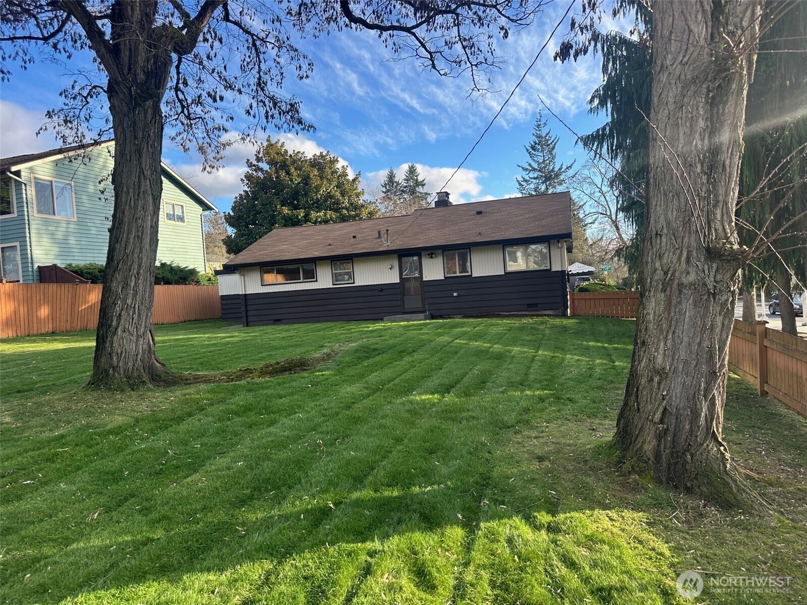 3504 NE 135th Street , Seattle, WA 98125