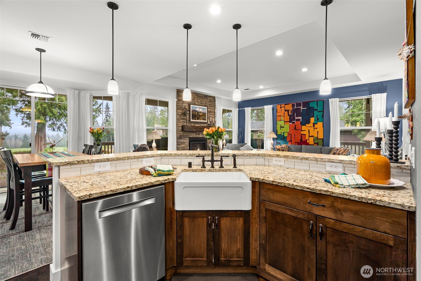 20 Dunsmuir Road , Port Ludlow, WA 98365-6726