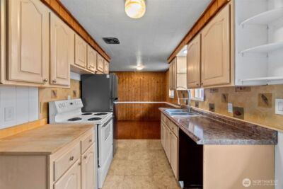 6410 Littlerock Road SW, Tumwater, WA 98512 - Photo 10