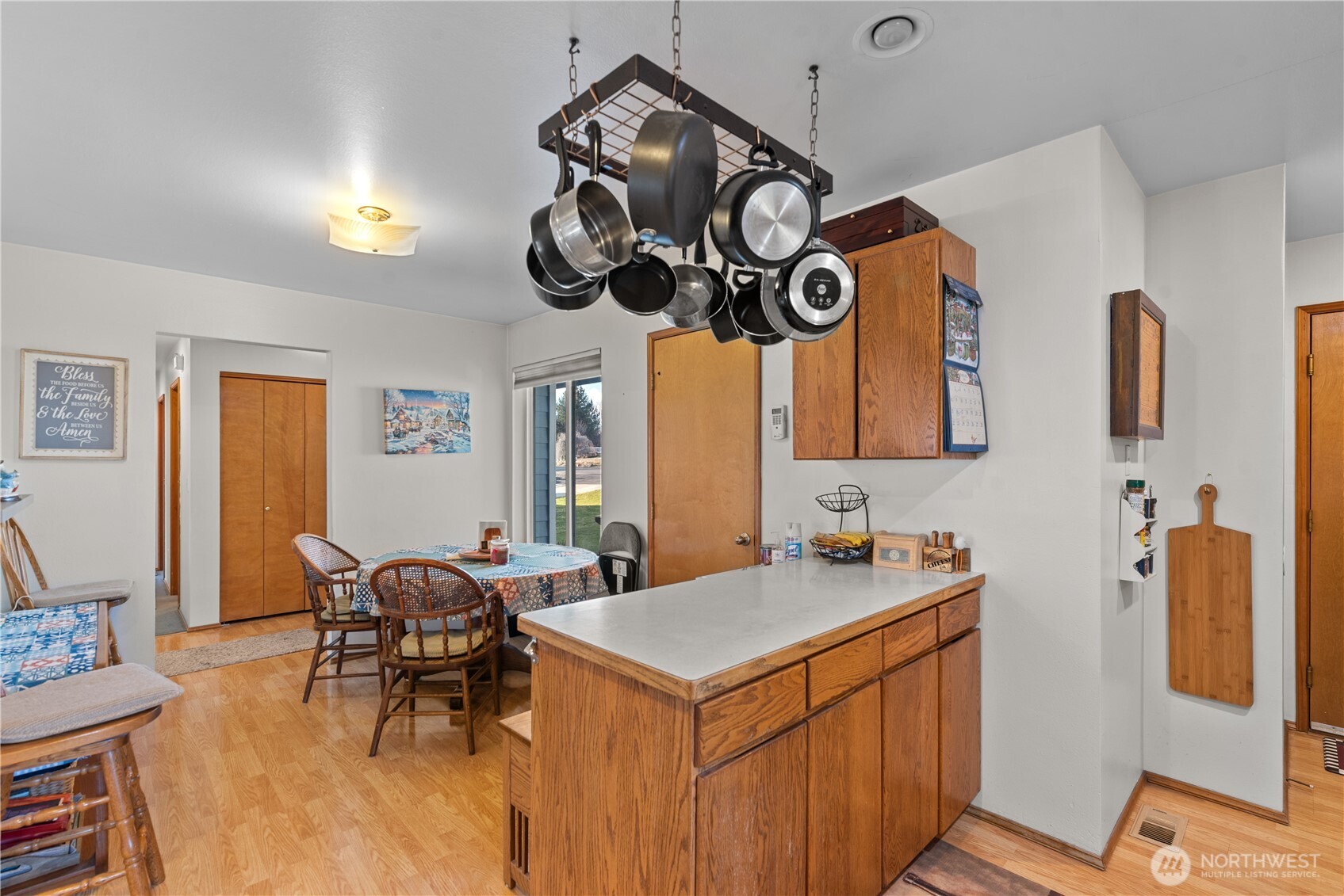 3152 Bermuda Street , Malaga, WA 98828