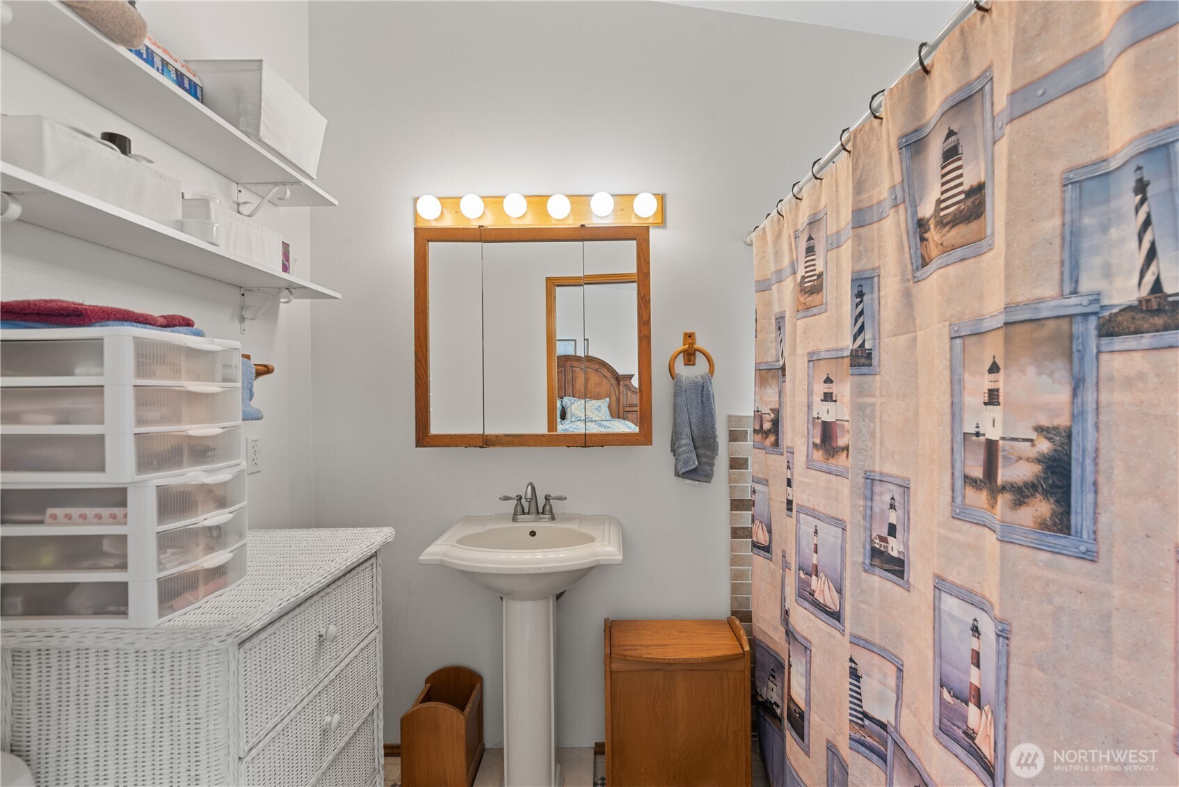 3152 Bermuda Street , Malaga, WA 98828