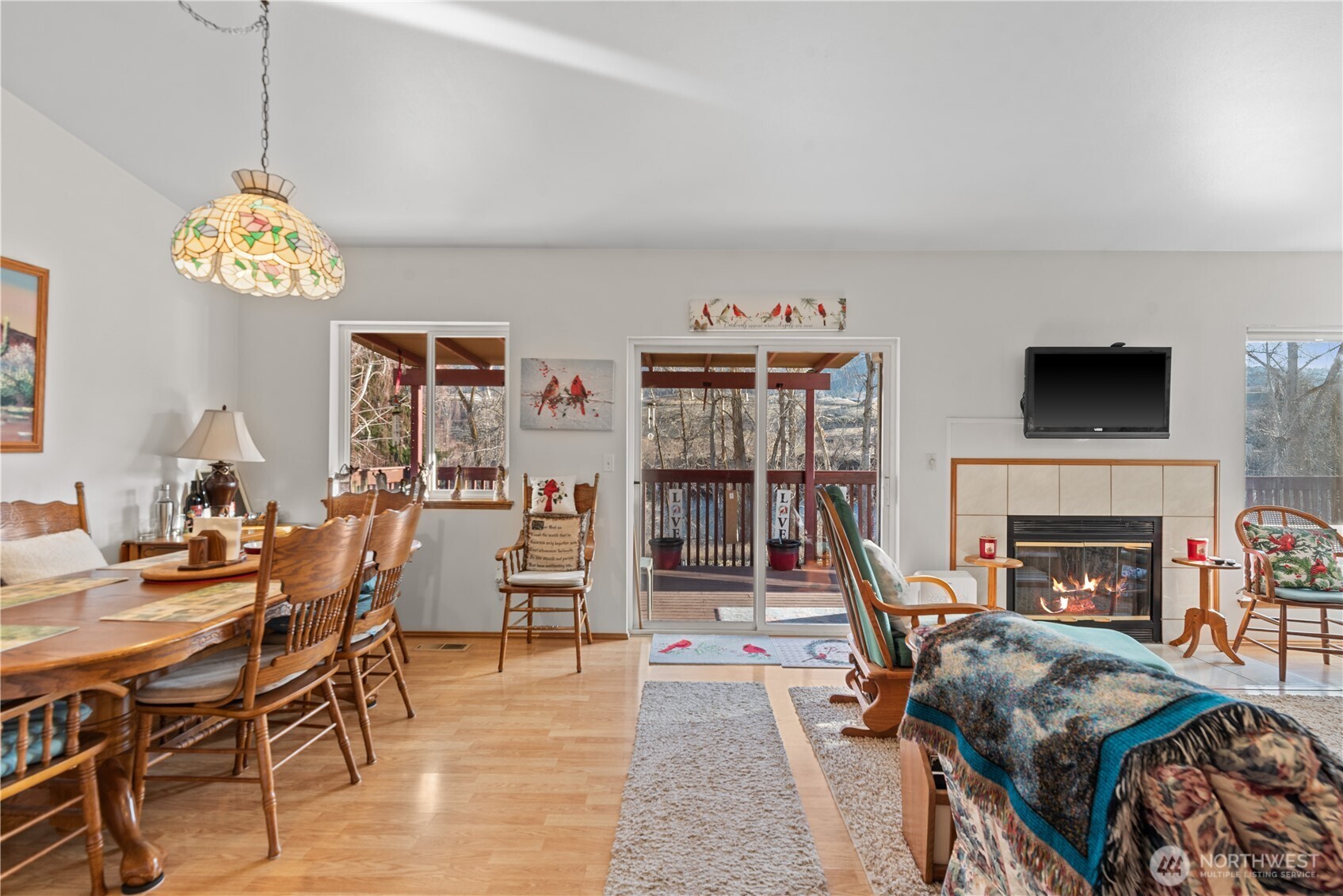 3152 Bermuda Street , Malaga, WA 98828