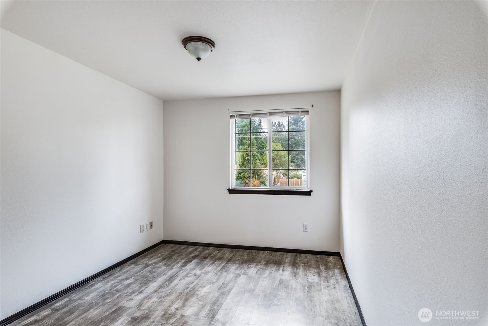 7423 S Pine Street , Tacoma, WA 98409