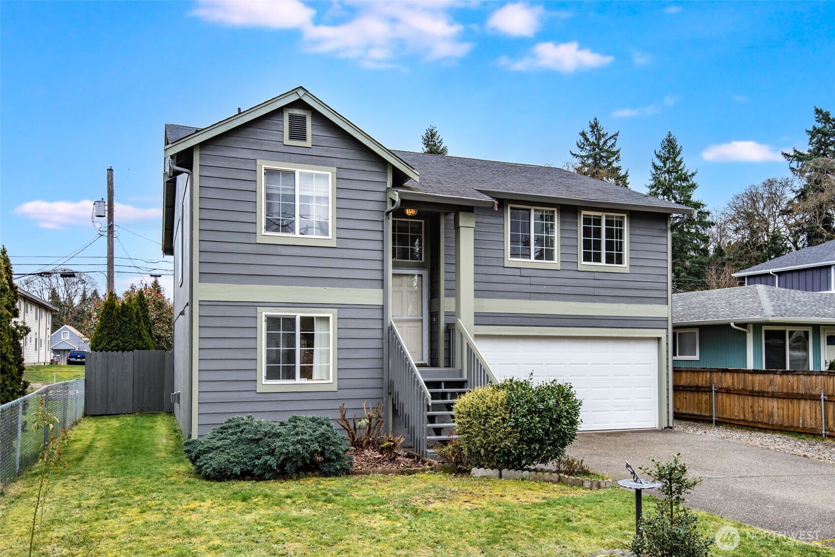 7423 S Pine Street , Tacoma, WA 98409