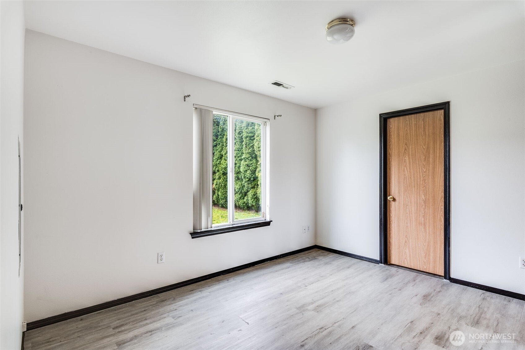 7423 S Pine Street , Tacoma, WA 98409