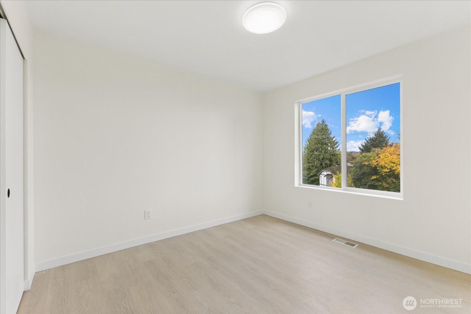 422 E Titus , Kent, WA 98030