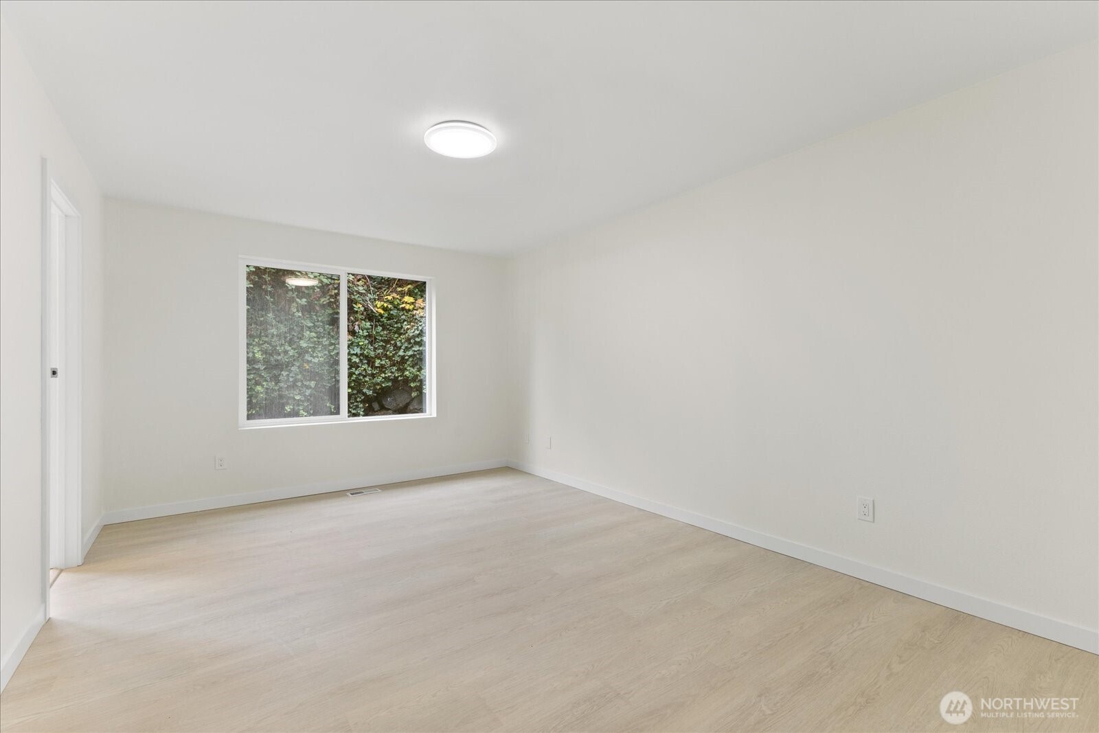 422 E Titus , Kent, WA 98030