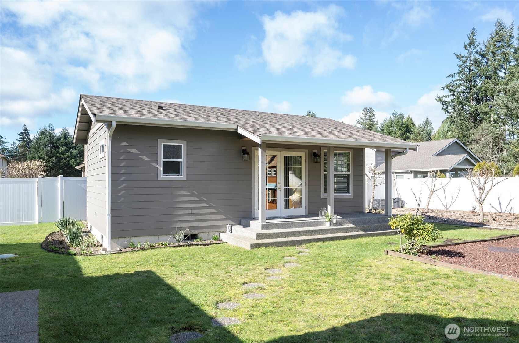 5505 64th Street W, University Place, WA 98467-3424
