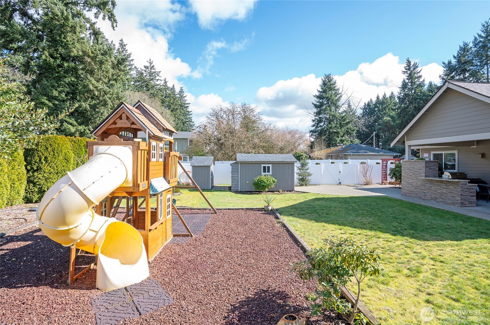 5505 64th Street W, University Place, WA 98467-3424