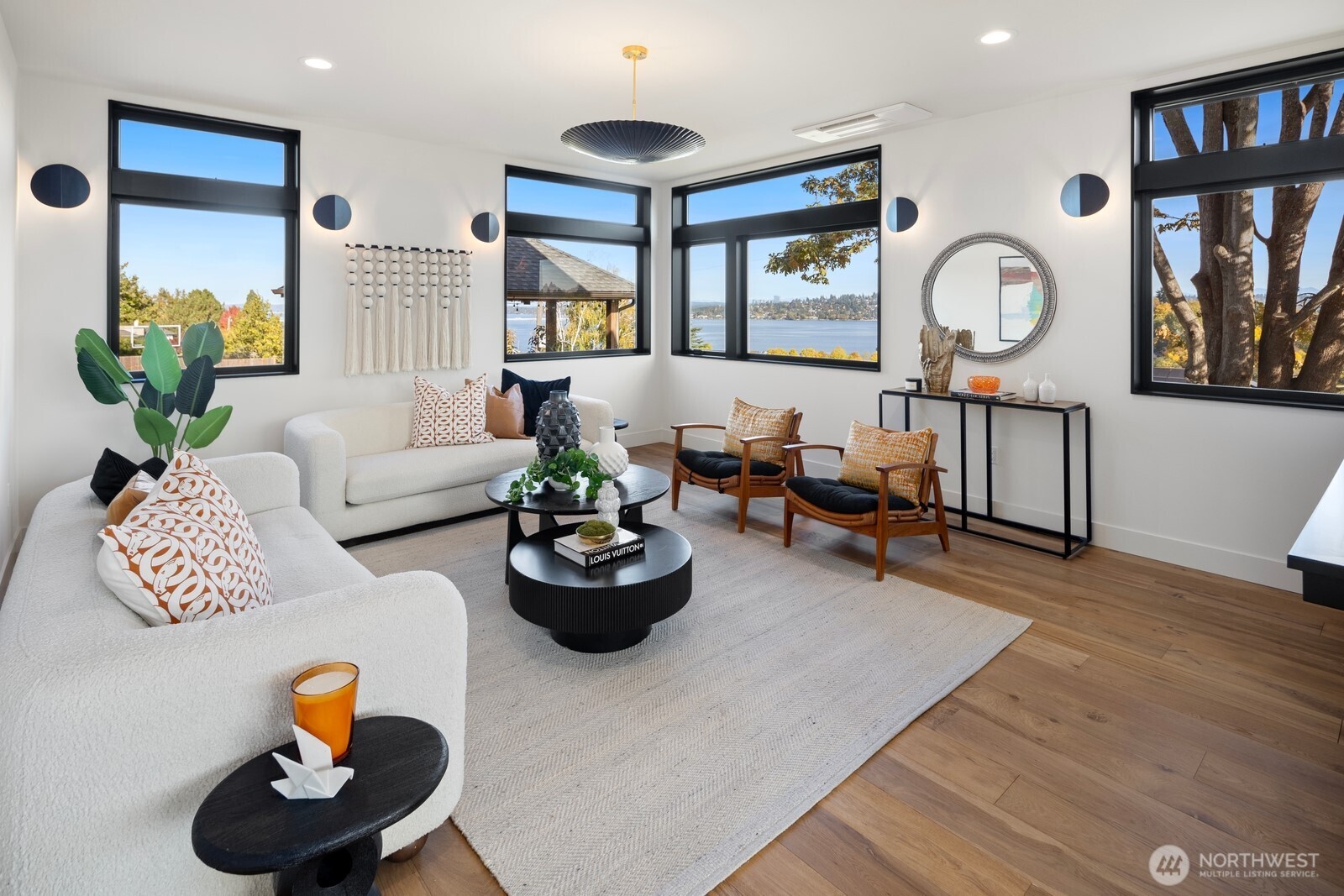 3856 Cascadia Avenue S, Seattle, WA 98118