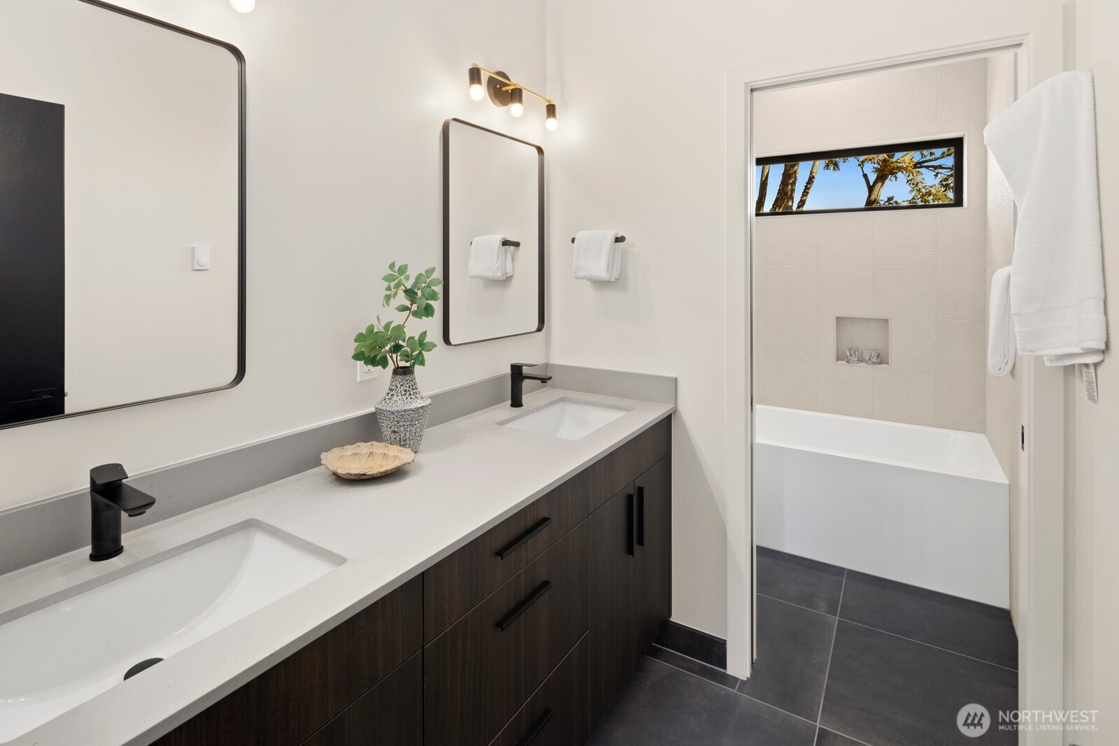 3856 Cascadia Avenue S, Seattle, WA 98118