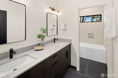 3856 Cascadia Avenue S, Seattle, WA 98118 - Photo 23