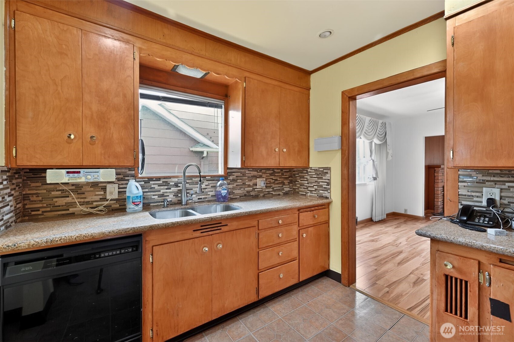 2004 30th Avenue S, Seattle, WA 98144