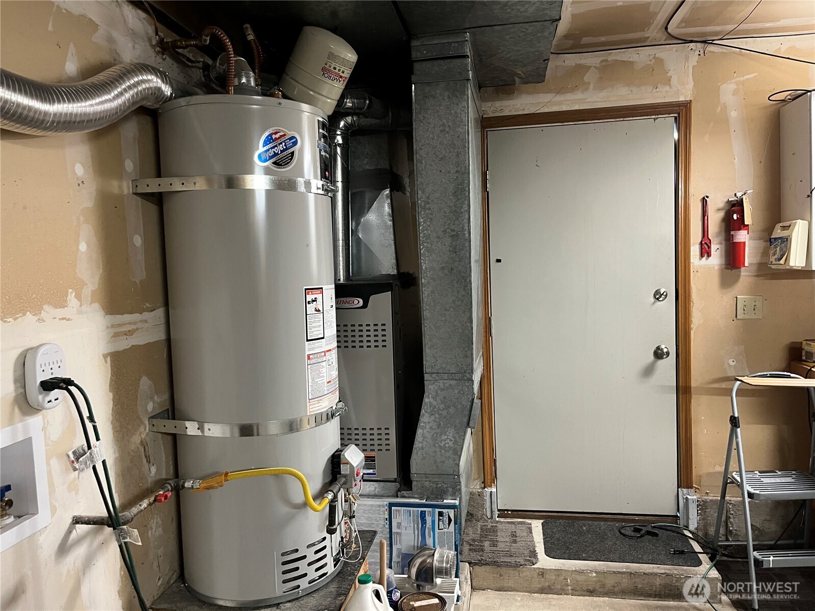 9216 70th Street SW, Lakewood, WA 98498