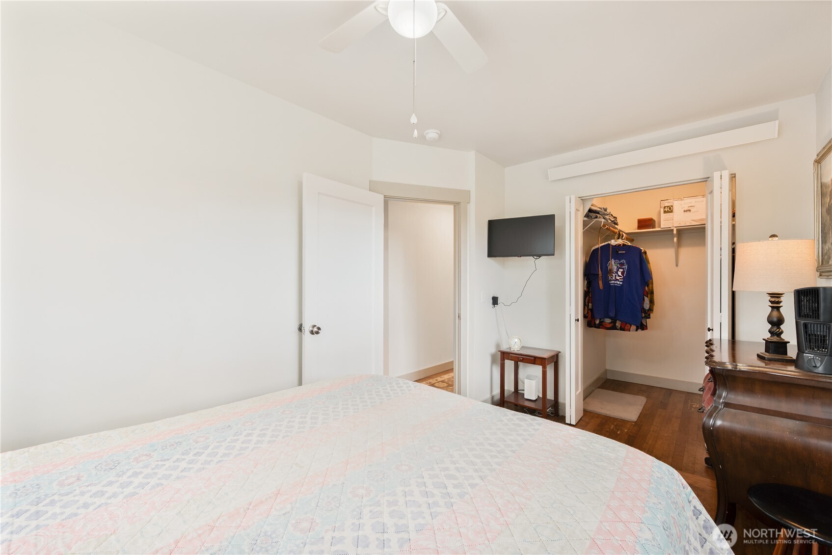 3515 Columbia Heights Road , Longview, WA 98632