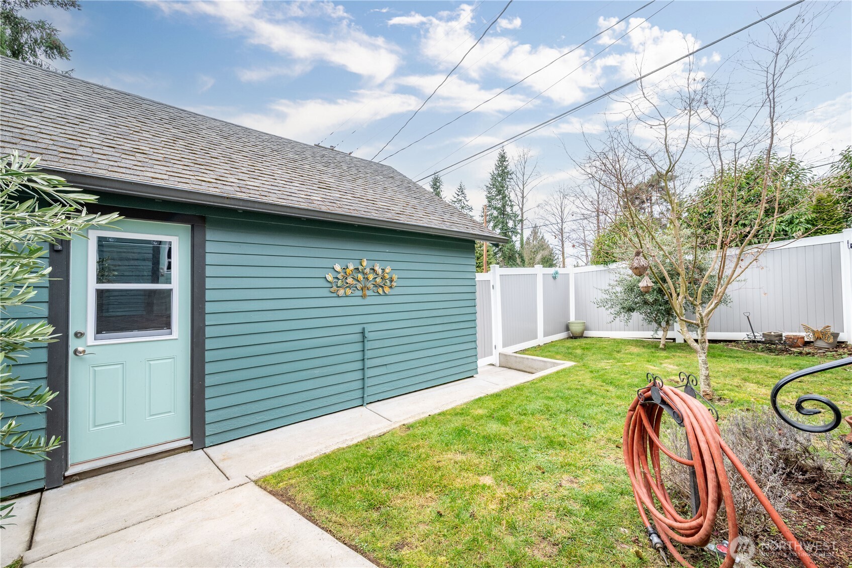 3515 Columbia Heights Road , Longview, WA 98632