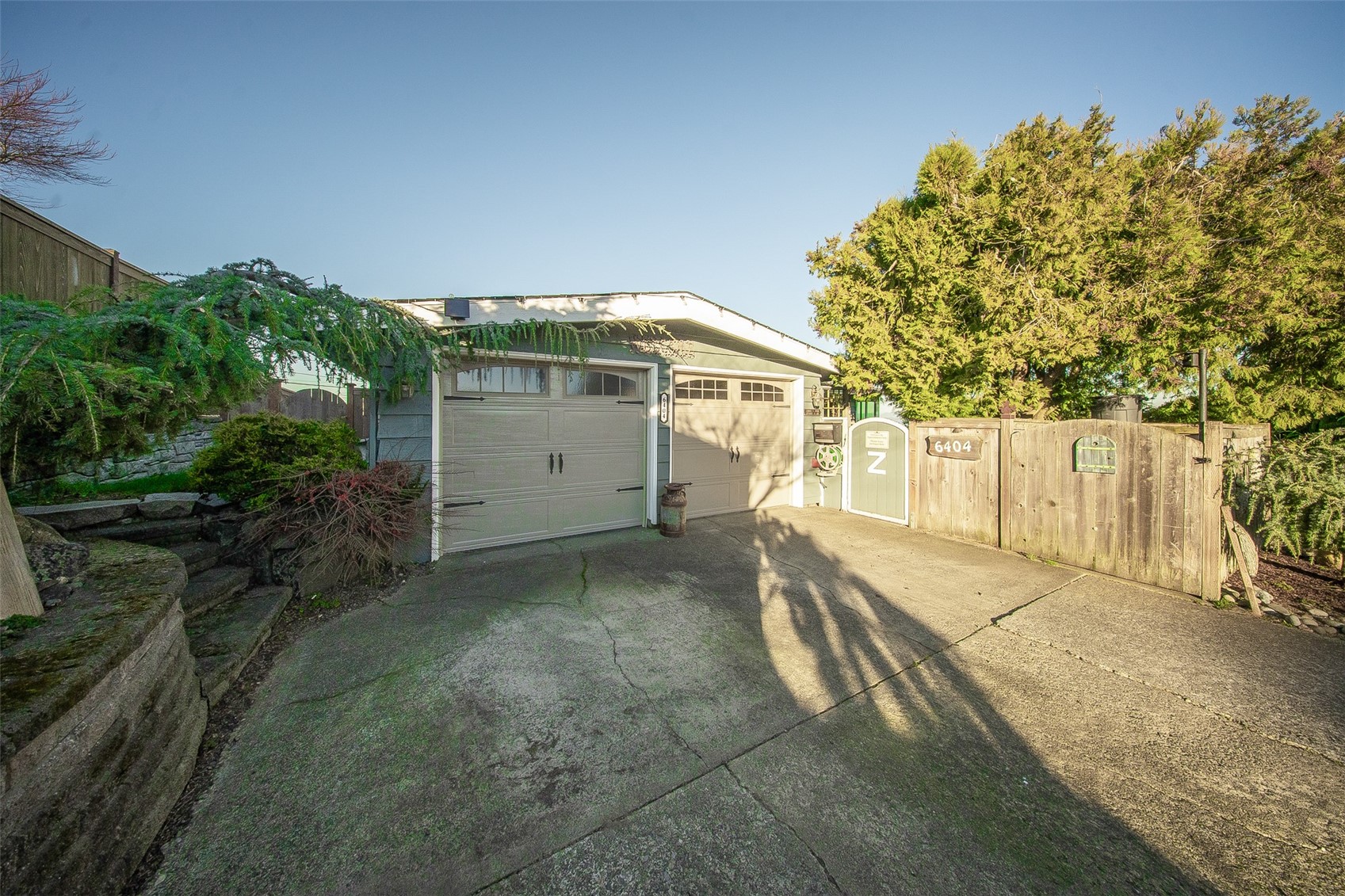 6404 N Five Views Road , Tacoma, WA 98407